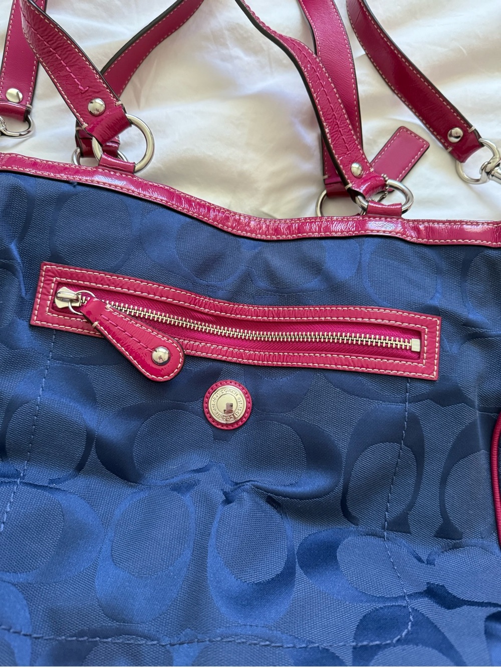 Coach Bag - Picture 2 of 6